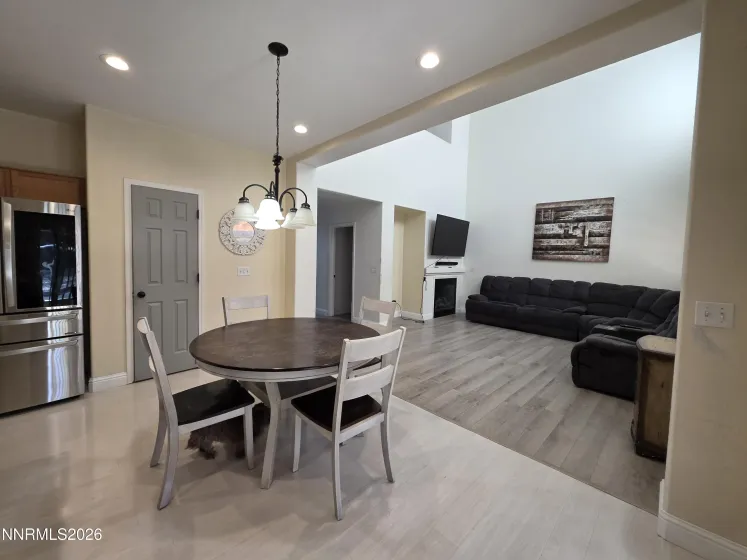 9950 Moondust, Reno, Nevada 89506, 4 Bedrooms Bedrooms, ,3 BathroomsBathrooms,Residential,Residential,Moondust,0,260011347