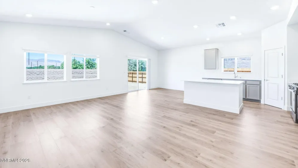 631 Fraser, Dayton, Nevada 89403, 4 Bedrooms Bedrooms, ,3 BathroomsBathrooms,Residential,Residential,Fraser,0,260011384