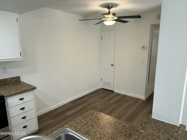 555 Patriot, Reno, Nevada 89511, 2 Bedrooms Bedrooms, ,1 BathroomBathrooms,Residential,Residential,Patriot,0,260011351