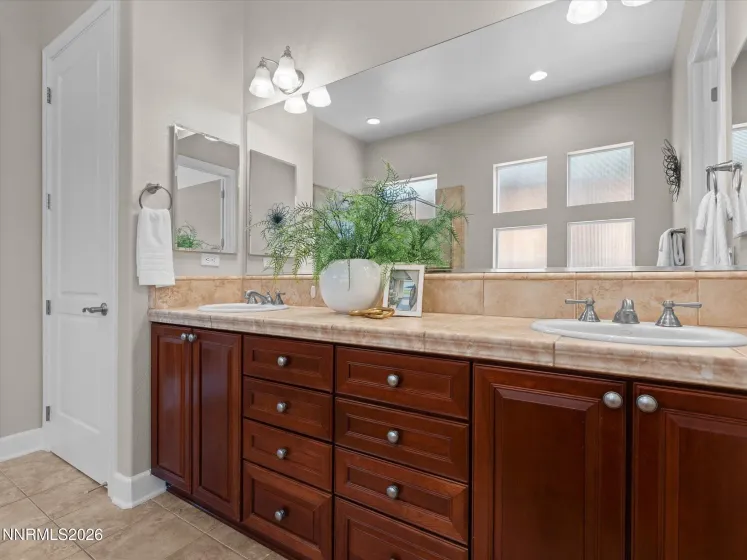 1845 Evergreen Ridge, Reno, Nevada 89523, 3 Bedrooms Bedrooms, ,2 BathroomsBathrooms,Residential,Residential,Evergreen Ridge,0,260011352