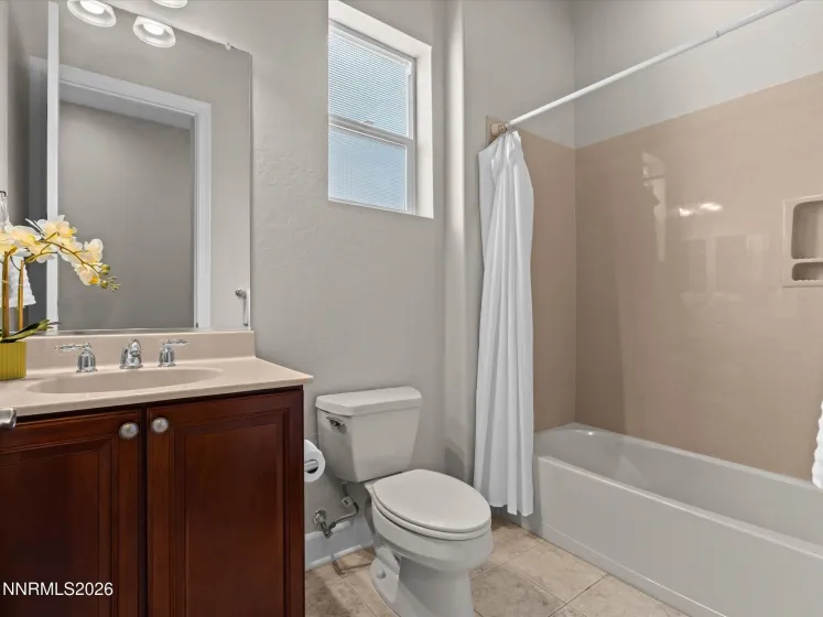 1845 Evergreen Ridge, Reno, Nevada 89523, 3 Bedrooms Bedrooms, ,2 BathroomsBathrooms,Residential,Residential,Evergreen Ridge,0,260011352