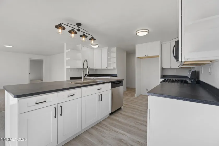 517 Yellow Jacket, Dayton, Nevada 89403, 3 Bedrooms Bedrooms, ,2 BathroomsBathrooms,Residential,Residential,Yellow Jacket,0,260011389
