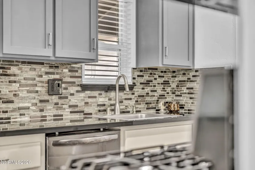 7565 Halifax, Reno, Nevada 89506, 3 Bedrooms Bedrooms, ,3 BathroomsBathrooms,Residential,Residential,Halifax,0,260011391