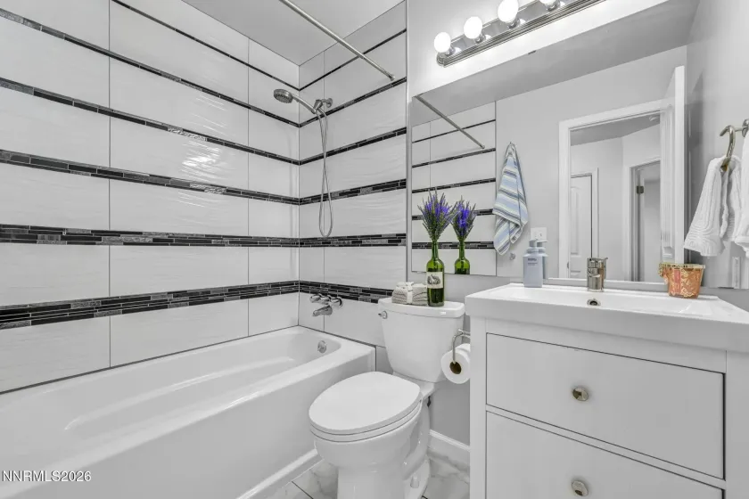 7565 Halifax, Reno, Nevada 89506, 3 Bedrooms Bedrooms, ,3 BathroomsBathrooms,Residential,Residential,Halifax,0,260011391