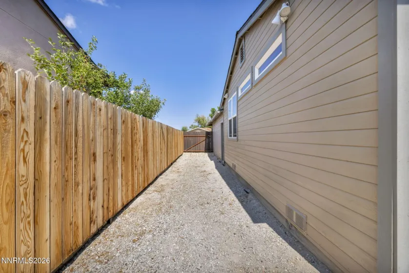 7565 Halifax, Reno, Nevada 89506, 3 Bedrooms Bedrooms, ,3 BathroomsBathrooms,Residential,Residential,Halifax,0,260011391