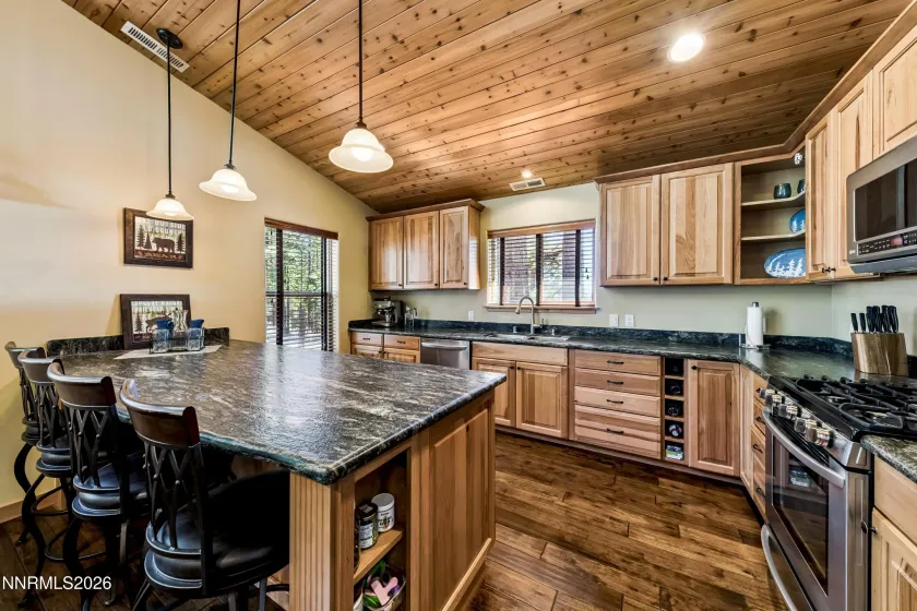 877 Northwood, Incline Village, Nevada 89451, 2 Bedrooms Bedrooms, ,2 BathroomsBathrooms,Residential,Residential,Northwood,0,260006417
