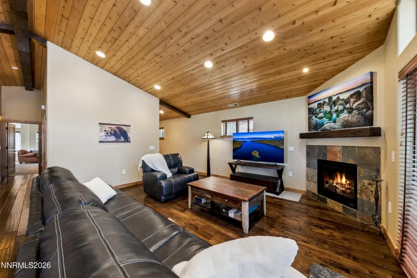 877 Northwood, Incline Village, Nevada 89451, 2 Bedrooms Bedrooms, ,2 BathroomsBathrooms,Residential,Residential,Northwood,0,260006417
