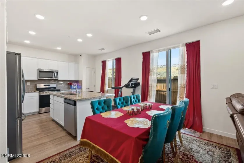 4933 Cavestone, Sun Valley, Nevada 89433, 3 Bedrooms Bedrooms, ,3 BathroomsBathrooms,Residential,Residential,Cavestone,0,260011392