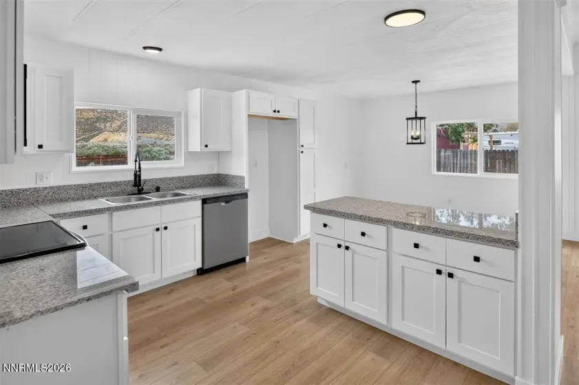 17945 Blackbird, Reno, Nevada 89508, 3 Bedrooms Bedrooms, ,2 BathroomsBathrooms,Residential,Residential,Blackbird,0,260011394