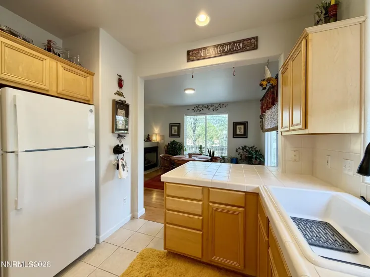 595 Warren, Reno, Nevada 89509, 2 Bedrooms Bedrooms, ,3 BathroomsBathrooms,Residential,Residential,Warren,0,260011399