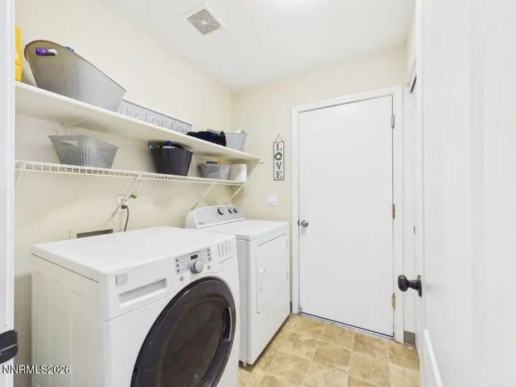 17681 Casita, Reno, Nevada 89508, 3 Bedrooms Bedrooms, ,2 BathroomsBathrooms,Residential,Residential,Casita,0,260011400