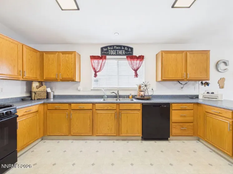 17681 Casita, Reno, Nevada 89508, 3 Bedrooms Bedrooms, ,2 BathroomsBathrooms,Residential,Residential,Casita,0,260011400