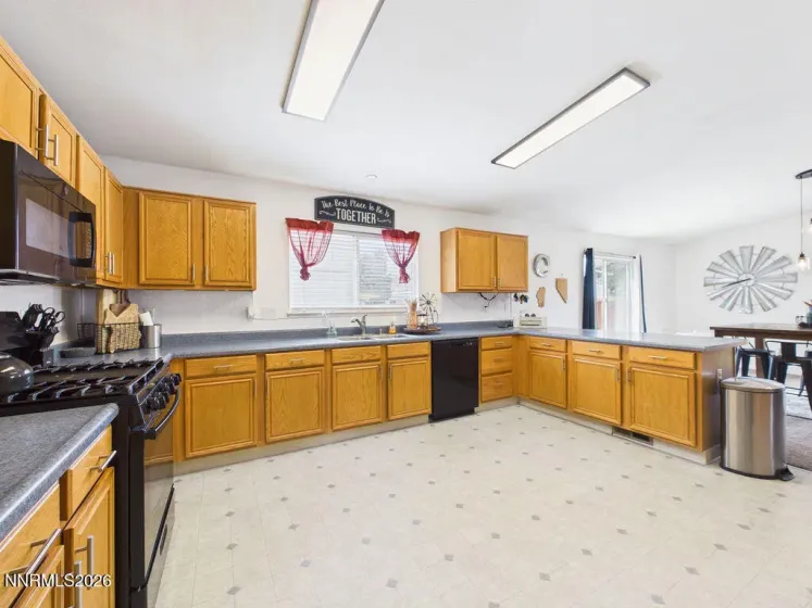 17681 Casita, Reno, Nevada 89508, 3 Bedrooms Bedrooms, ,2 BathroomsBathrooms,Residential,Residential,Casita,0,260011400