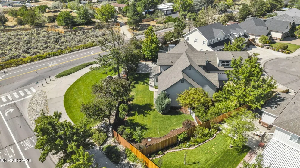 1581 Pinoak, Carson City, Nevada 89703, 4 Bedrooms Bedrooms, ,3 BathroomsBathrooms,Residential,Residential,Pinoak,0,260011405
