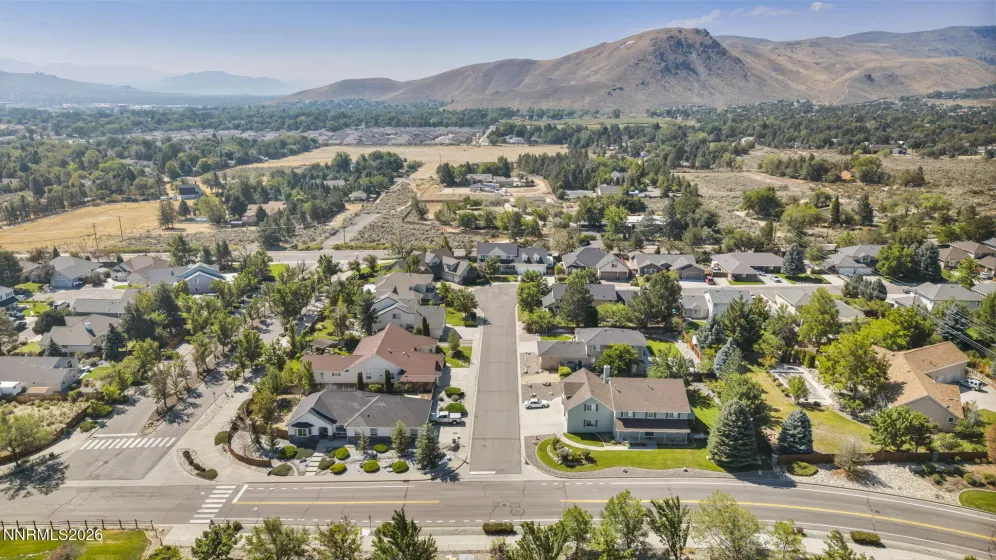 1581 Pinoak, Carson City, Nevada 89703, 4 Bedrooms Bedrooms, ,3 BathroomsBathrooms,Residential,Residential,Pinoak,0,260011405