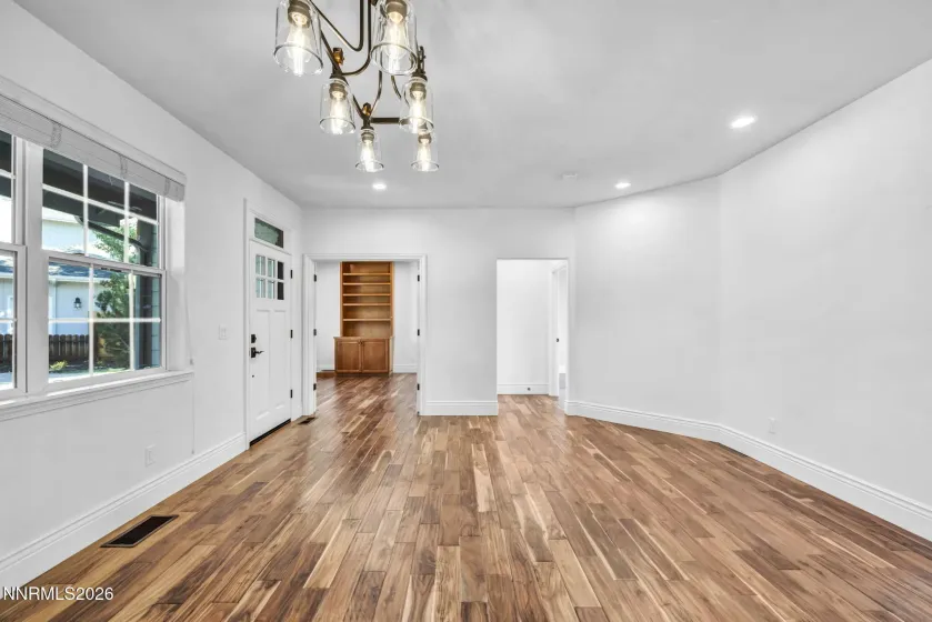 1581 Pinoak, Carson City, Nevada 89703, 4 Bedrooms Bedrooms, ,3 BathroomsBathrooms,Residential,Residential,Pinoak,0,260011405