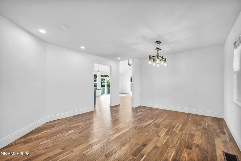 1581 Pinoak, Carson City, Nevada 89703, 4 Bedrooms Bedrooms, ,3 BathroomsBathrooms,Residential,Residential,Pinoak,0,260011405