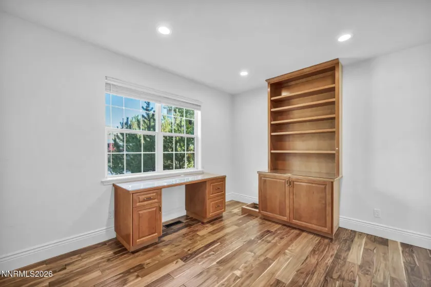 1581 Pinoak, Carson City, Nevada 89703, 4 Bedrooms Bedrooms, ,3 BathroomsBathrooms,Residential,Residential,Pinoak,0,260011405