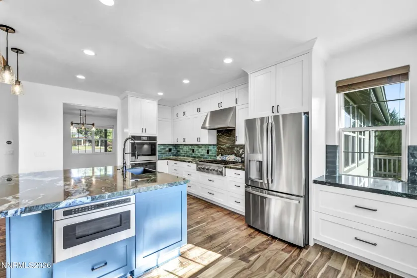 1581 Pinoak, Carson City, Nevada 89703, 4 Bedrooms Bedrooms, ,3 BathroomsBathrooms,Residential,Residential,Pinoak,0,260011405