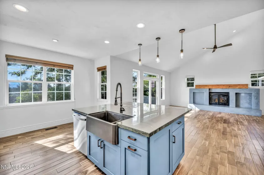 1581 Pinoak, Carson City, Nevada 89703, 4 Bedrooms Bedrooms, ,3 BathroomsBathrooms,Residential,Residential,Pinoak,0,260011405