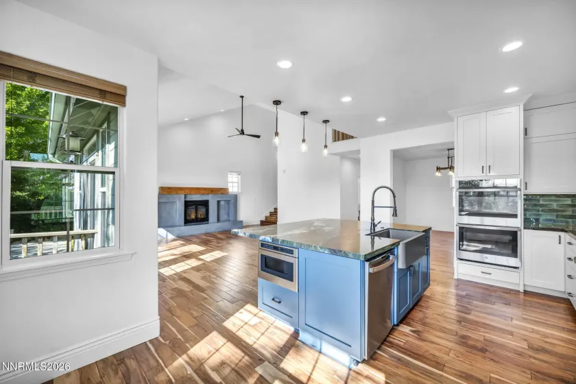 1581 Pinoak, Carson City, Nevada 89703, 4 Bedrooms Bedrooms, ,3 BathroomsBathrooms,Residential,Residential,Pinoak,0,260011405