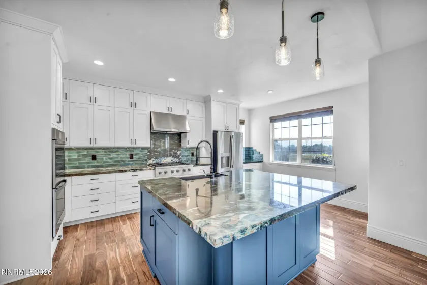 1581 Pinoak, Carson City, Nevada 89703, 4 Bedrooms Bedrooms, ,3 BathroomsBathrooms,Residential,Residential,Pinoak,0,260011405