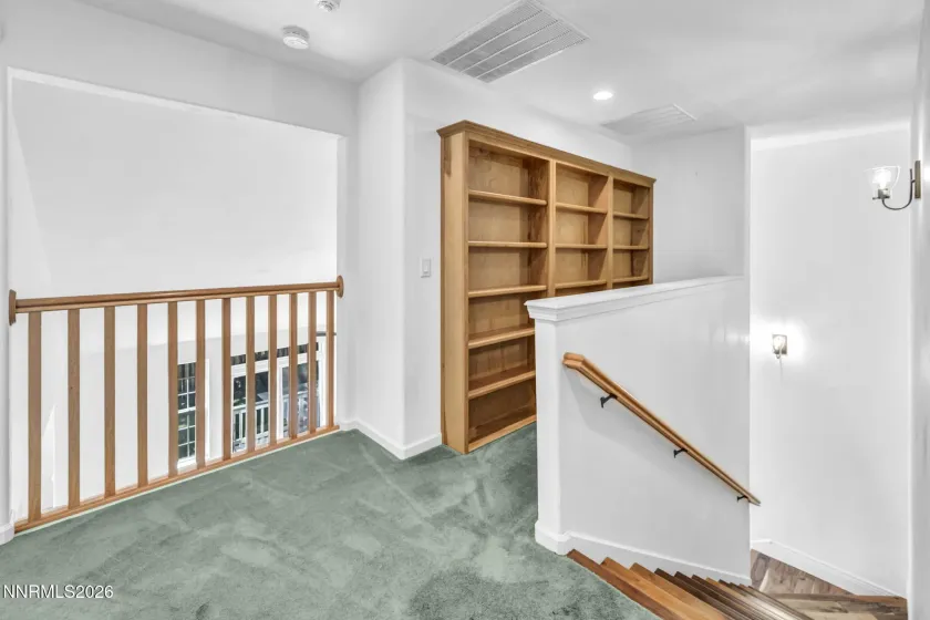 1581 Pinoak, Carson City, Nevada 89703, 4 Bedrooms Bedrooms, ,3 BathroomsBathrooms,Residential,Residential,Pinoak,0,260011405