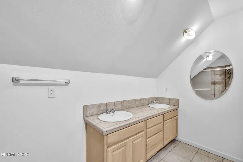 1581 Pinoak, Carson City, Nevada 89703, 4 Bedrooms Bedrooms, ,3 BathroomsBathrooms,Residential,Residential,Pinoak,0,260011405