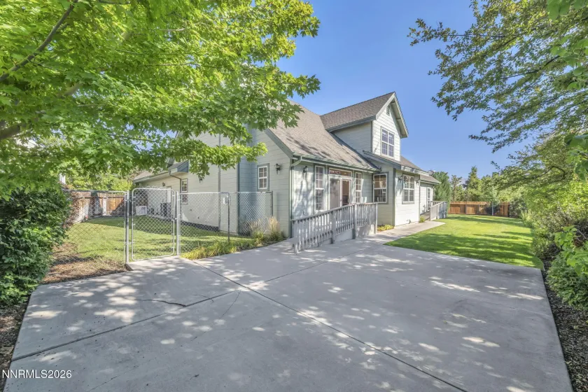 1581 Pinoak, Carson City, Nevada 89703, 4 Bedrooms Bedrooms, ,3 BathroomsBathrooms,Residential,Residential,Pinoak,0,260011405