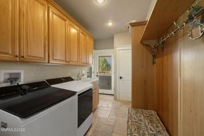 665 Rocking Horse, Gardnerville, Nevada 89410, 3 Bedrooms Bedrooms, ,3 BathroomsBathrooms,Residential,Residential,Rocking Horse,0,260011406