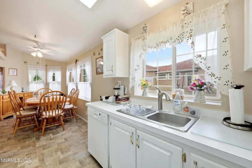 1092 Gambrel, Carson City, Nevada 89701, 2 Bedrooms Bedrooms, ,2 BathroomsBathrooms,Residential,Residential,Gambrel,0,260011407