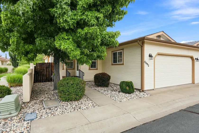 1092 Gambrel, Carson City, Nevada 89701, 2 Bedrooms Bedrooms, ,2 BathroomsBathrooms,Residential,Residential,Gambrel,0,260011407