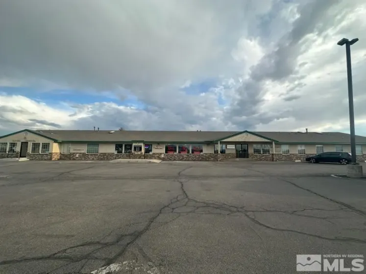 805 Main, Fernley, Nevada 89408, ,Commercial Sale,Residential,Main,0,240004493