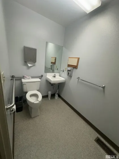 805 Main, Fernley, Nevada 89408, ,Commercial Sale,Residential,Main,0,240004493
