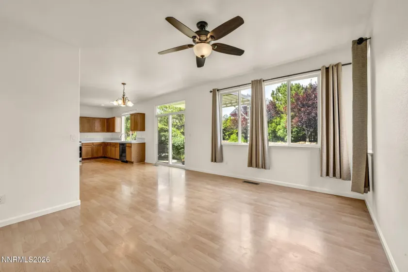 9825 Suncrest, Reno, Nevada 89506, 4 Bedrooms Bedrooms, ,3 BathroomsBathrooms,Residential,Residential,Suncrest,0,260011409