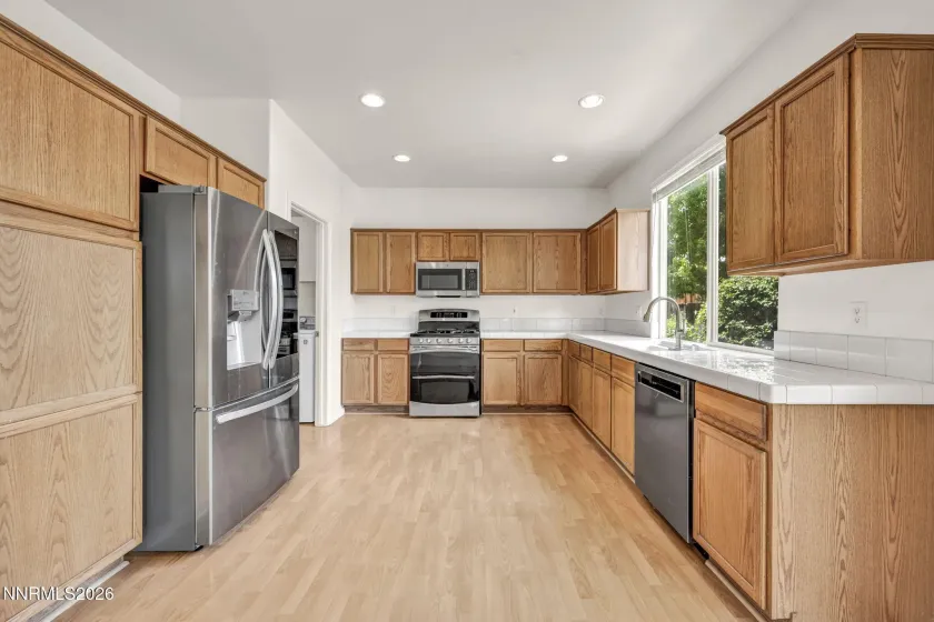 9825 Suncrest, Reno, Nevada 89506, 4 Bedrooms Bedrooms, ,3 BathroomsBathrooms,Residential,Residential,Suncrest,0,260011409