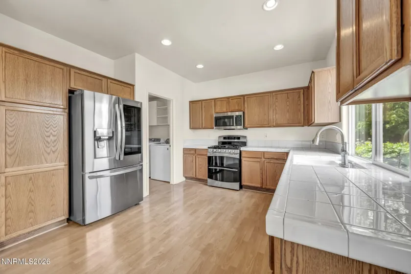 9825 Suncrest, Reno, Nevada 89506, 4 Bedrooms Bedrooms, ,3 BathroomsBathrooms,Residential,Residential,Suncrest,0,260011409