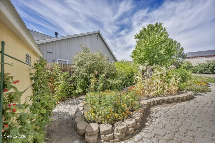 9825 Suncrest, Reno, Nevada 89506, 4 Bedrooms Bedrooms, ,3 BathroomsBathrooms,Residential,Residential,Suncrest,0,260011409