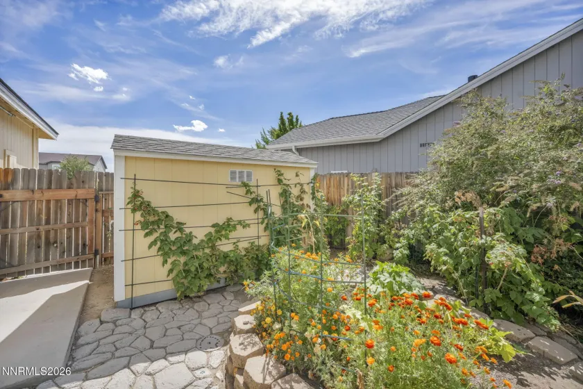 9825 Suncrest, Reno, Nevada 89506, 4 Bedrooms Bedrooms, ,3 BathroomsBathrooms,Residential,Residential,Suncrest,0,260011409