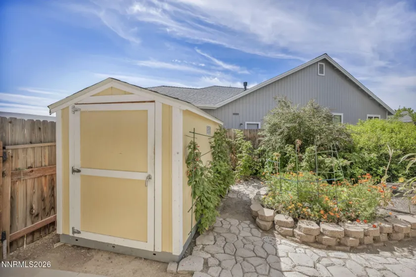 9825 Suncrest, Reno, Nevada 89506, 4 Bedrooms Bedrooms, ,3 BathroomsBathrooms,Residential,Residential,Suncrest,0,260011409