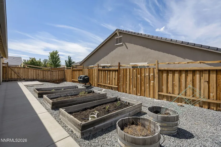 4014 Wisdom, Sparks, Nevada 89436, 4 Bedrooms Bedrooms, ,2 BathroomsBathrooms,Residential,Residential,Wisdom,0,260011410