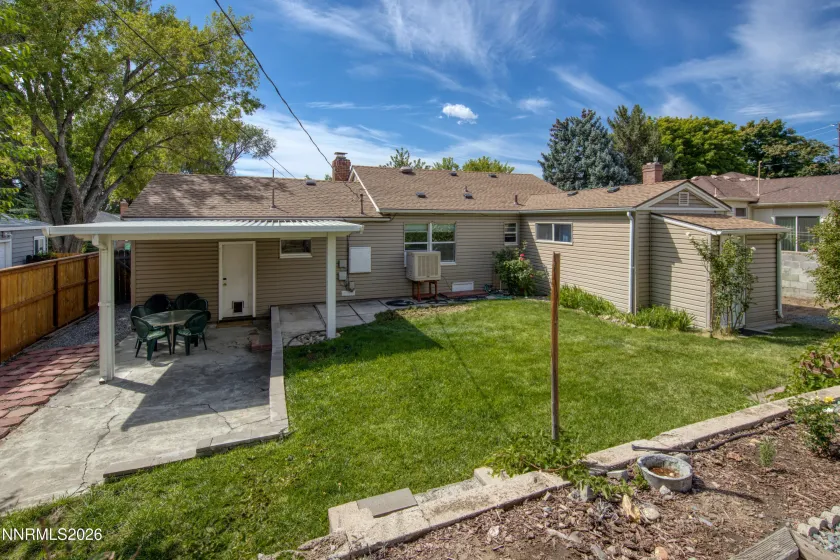 1075 University, Reno, Nevada 89503, 3 Bedrooms Bedrooms, ,1 BathroomBathrooms,Residential,Residential,University,0,260011412