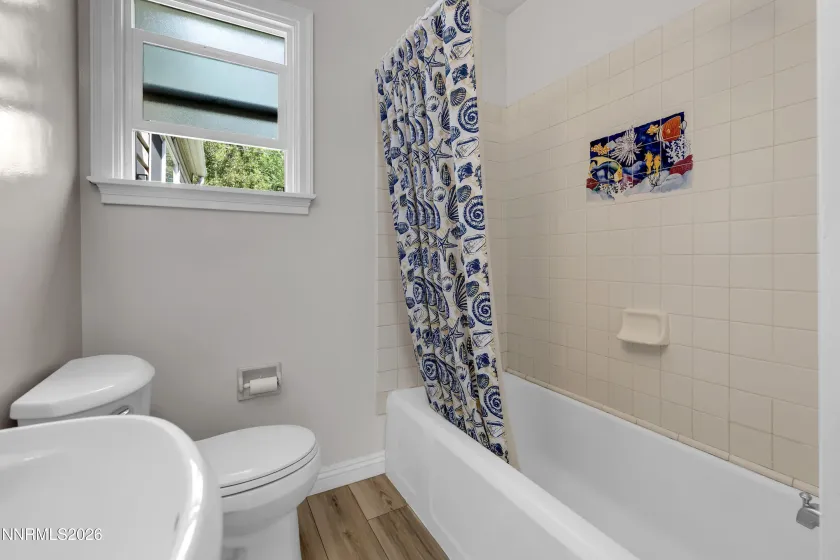 1075 University, Reno, Nevada 89503, 3 Bedrooms Bedrooms, ,1 BathroomBathrooms,Residential,Residential,University,0,260011412