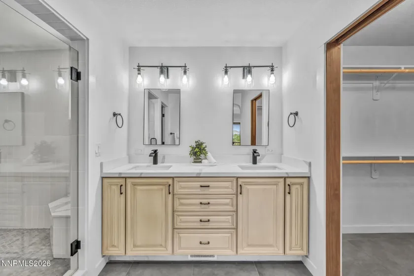 2045 Driscoll, Reno, Nevada 89509, 4 Bedrooms Bedrooms, ,3 BathroomsBathrooms,Residential,Residential,Driscoll,0,260011413