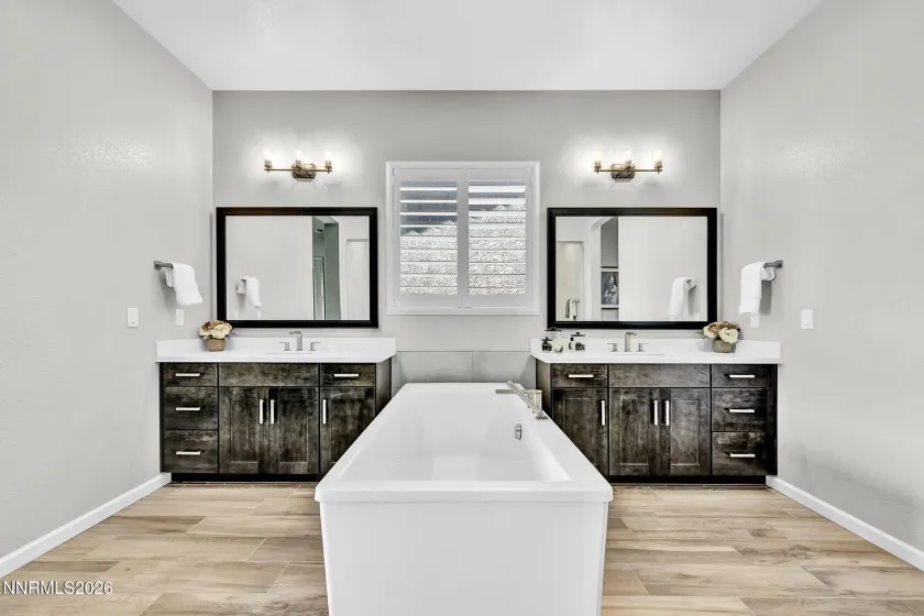 8908 Suncreek, Reno, Nevada 89523, 5 Bedrooms Bedrooms, ,6 BathroomsBathrooms,Residential,Residential,Suncreek,0,260011416