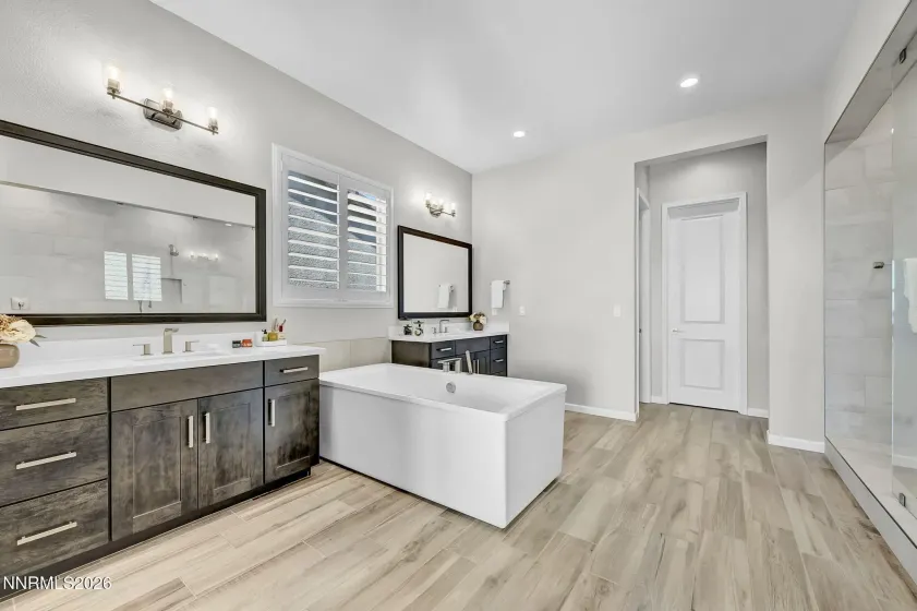 8908 Suncreek, Reno, Nevada 89523, 5 Bedrooms Bedrooms, ,6 BathroomsBathrooms,Residential,Residential,Suncreek,0,260011416