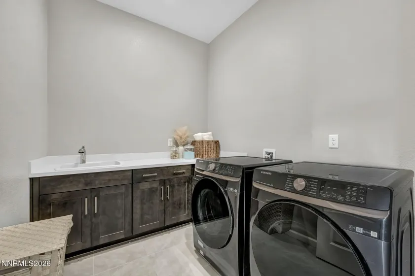 8908 Suncreek, Reno, Nevada 89523, 5 Bedrooms Bedrooms, ,6 BathroomsBathrooms,Residential,Residential,Suncreek,0,260011416