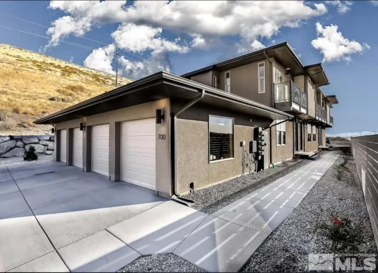 710 Bluffs, Reno, Nevada 89523, 2 Bedrooms Bedrooms, ,3 BathroomsBathrooms,Residential Lease,Manufactured,Bluffs,0,260011417