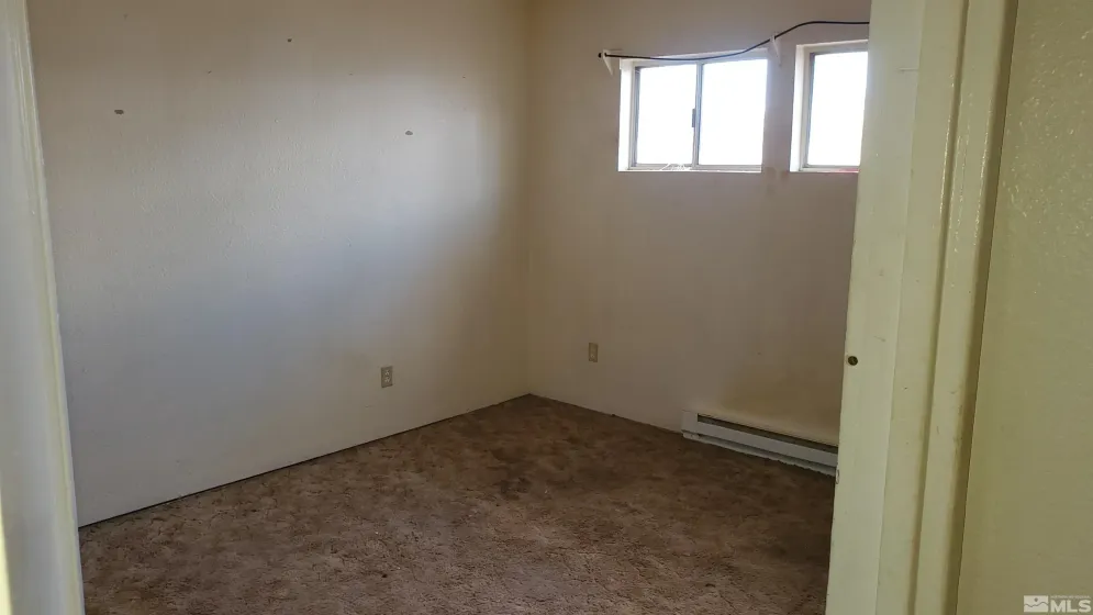 422 C, Hawthorne, Nevada 89415, 4 Bedrooms Bedrooms, ,2 BathroomsBathrooms,Residential Income,Residential,C,0,250001417