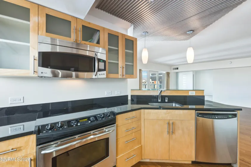 255 Sierra, Reno, Nevada 89501, 1 Bedroom Bedrooms, ,1 BathroomBathrooms,Residential,Residential,Sierra,0,260011422